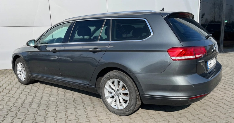 Volkswagen Passat cena 45900 przebieg: 243000, rok produkcji 2015 z Rybnik małe 379